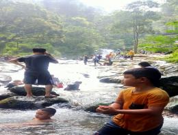 Curug Panjang Sejuknya Bikin Betah Wisatawan