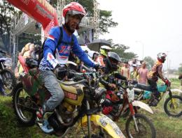 Adventure HJB 542